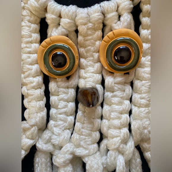 Vintage Macrame Cord Twine Owl Wall Hanger Towel holder! - Picture 7 of 11